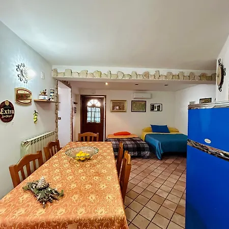 Dea'S House Con Parcheggio Villa Gaeta Exterior photo