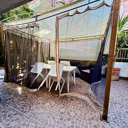 Dea'S House Con Parcheggio Villa Gaeta Exterior photo